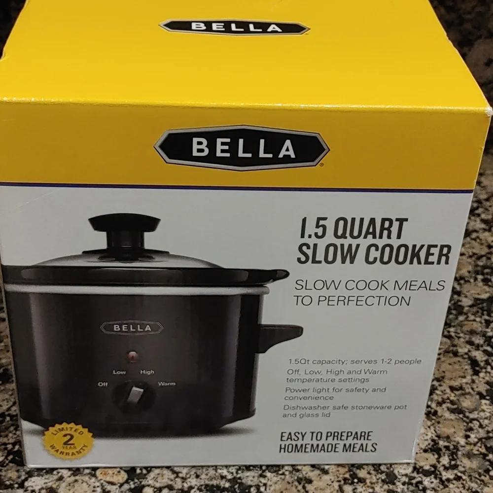 Bella slow cooker, Cheese Warmer 1.5 Quart, New